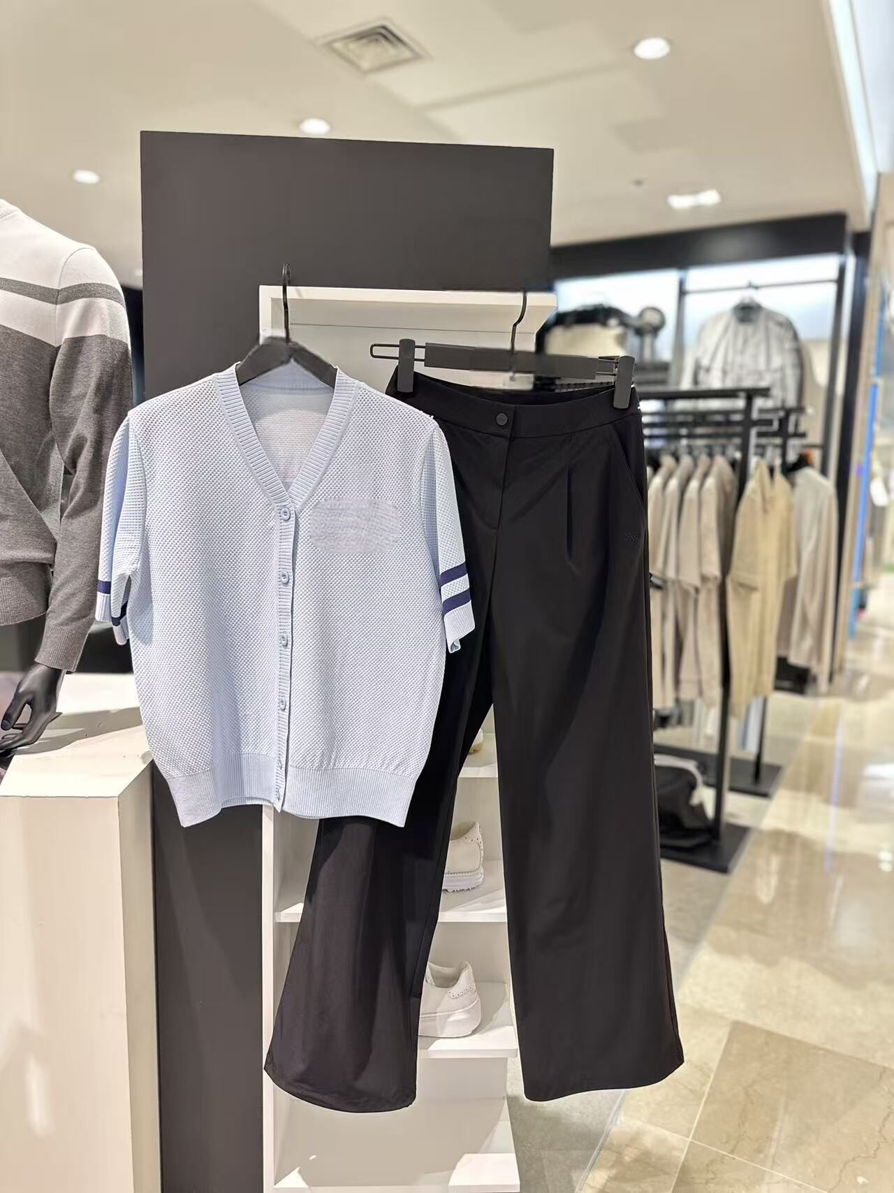 2026 한국 오리지널 여성 골프 넥 컬러 블록 얇은  - Golf Equipment For Women 리뷰 및 가격